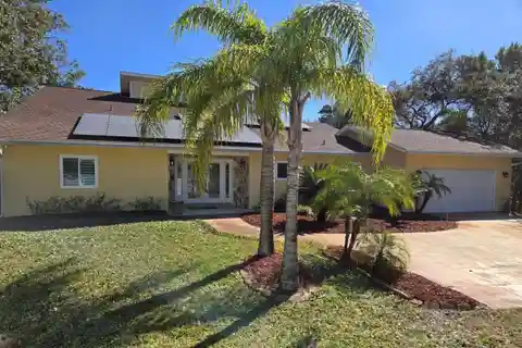 Beautiful Pool Home