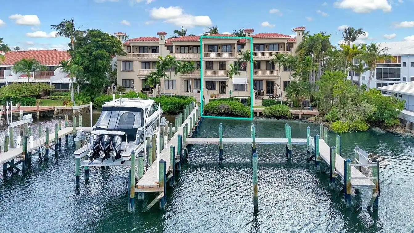 Elegant Townhome at the Ocean Ridge Yacht Club