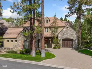 Beautiful and Spacious Cottage Model in Montreux