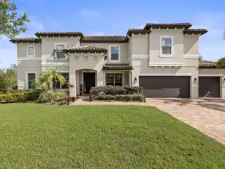 Exceptional Living in Wellington Manor