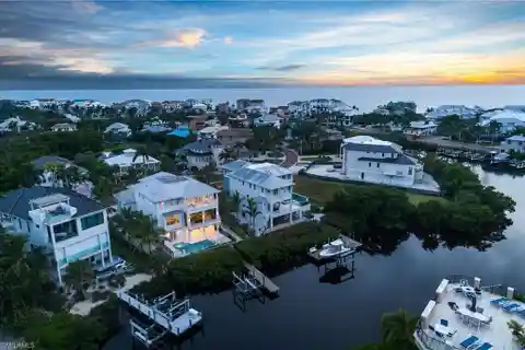 Luxury Contemporary Home in Southport on the Bay