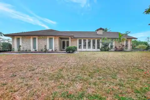 Horse Country Paradise in Southwest Ranches