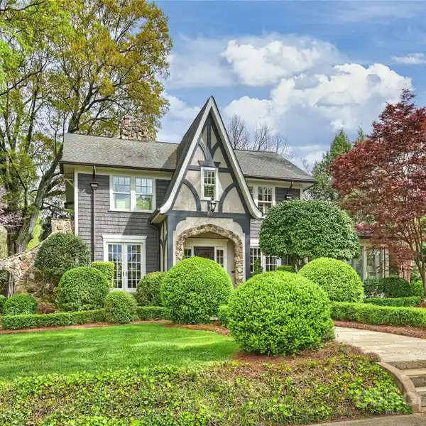 QUINTESSENTIAL 1925 MYERS PARK GEM