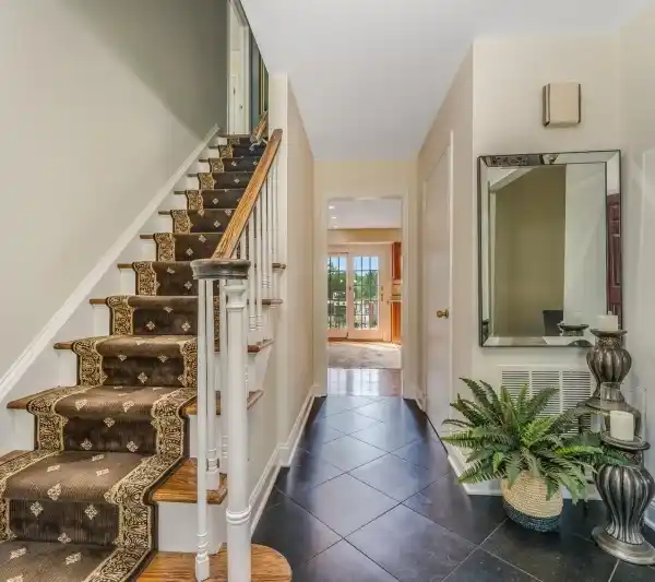 CLASSIC COLONIAL ON A BEAUTIFUL TREE-LINED STREET