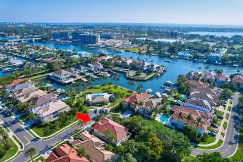Mediterranean Style Home in Desirable Prosperity Harbor