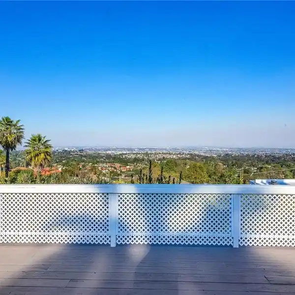 PRIVATE PALOS VERDES OASIS WITH BREATHTAKING OCEAN VIEWS