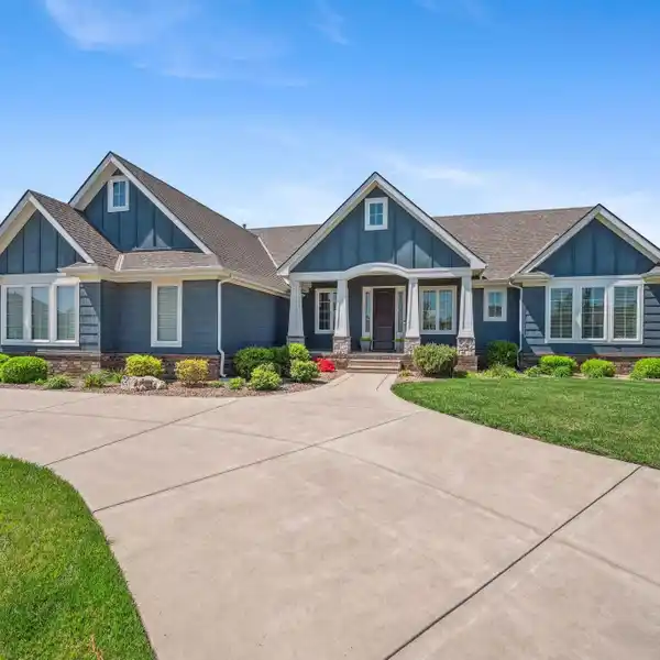IMMACULATE ONE-OWNER RANCH IN GARDEN WALK ESTATES