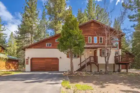 Wonderful Lower Tahoe Donner Cabin