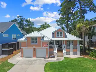 Spectacular Home in Prime Location