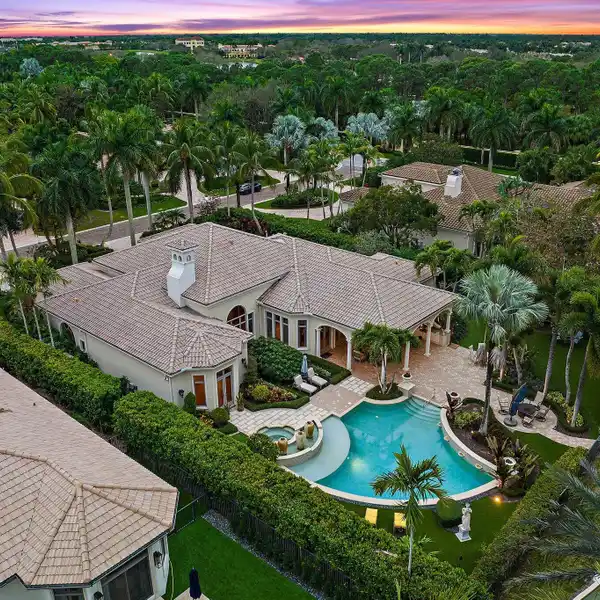 MAGNIFICENT FOUR-BEDROOM SINGLE-STORY RESIDENCE