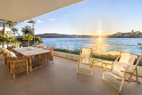Newly Renovated Full-Floor Waterfront Apartment
