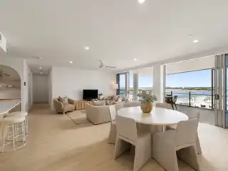 Luxurious Sky Home