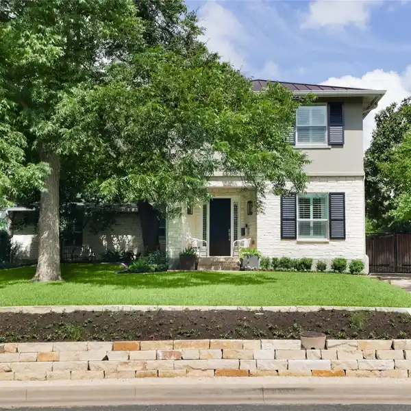 LIGHT-FILLED SIX BEDROOM HOME IN THE HEART OF TARRYTOWN