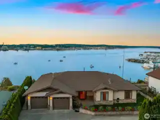 Beautiful View Home Overlooking Sinclair Inlet