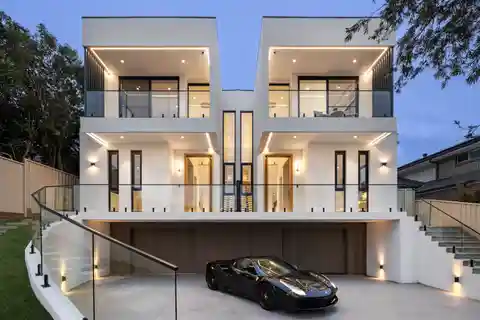 Brand New Tri-level Duplex