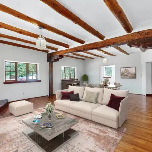RARE TESUQUE OFFERING ON NEARLY NINE ACRES