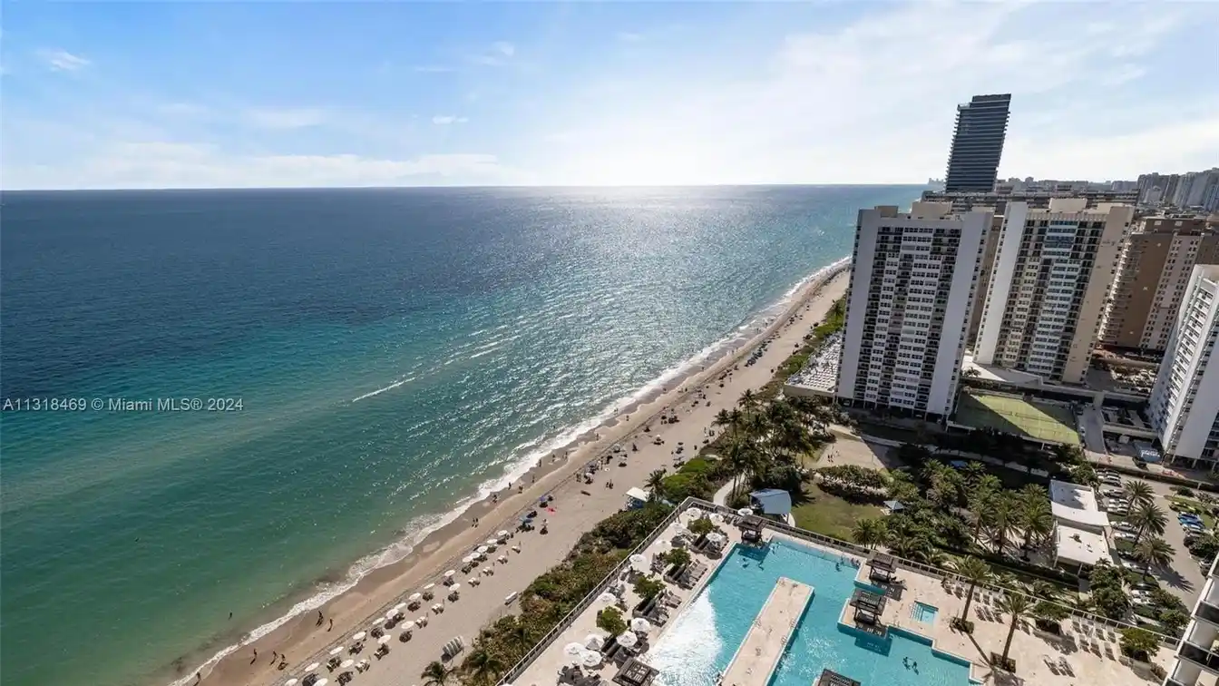 Wonderful Hallandale Beach Residence with Water Views