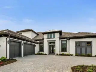 Meticulously Crafted Home in Esplanade by the Islands