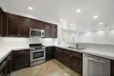 Massive Home in Sought-After Portola Springs
