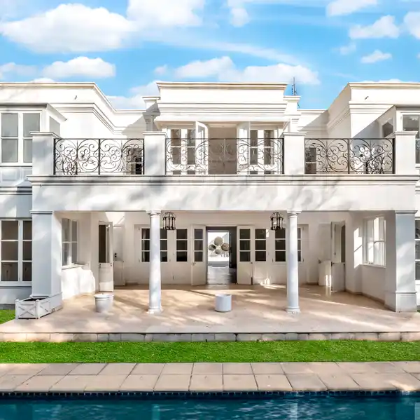 GEORGIAN SPLENDOUR WITH BALANCE - PROPORTION - RATIONALITY