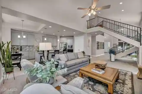 Serene Luxury Living in Carriage House