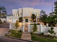 PRECIOSA CASA DE ESTILO NEO GEORGIANO EN GOLDEN HILL