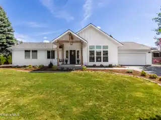 Fully Remodeled Home in Dalton Gardens