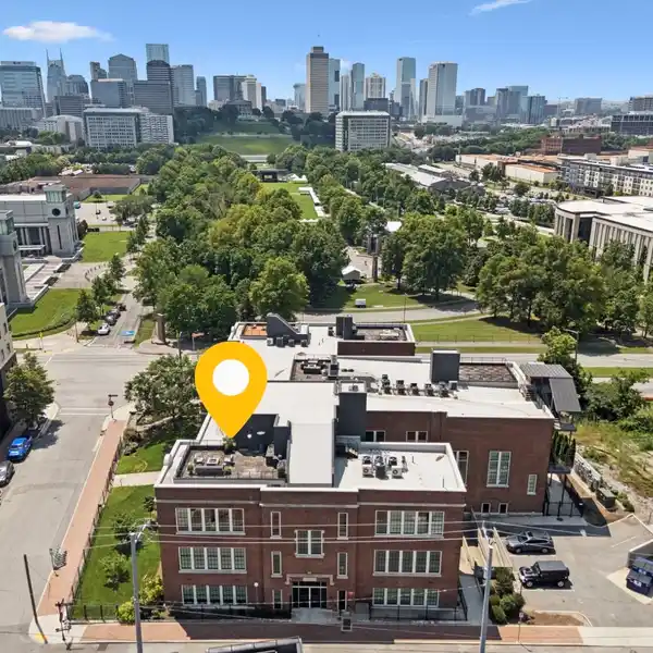 GERMANTOWN PENTHOUSE WITH RARE ROOFTOP DECK