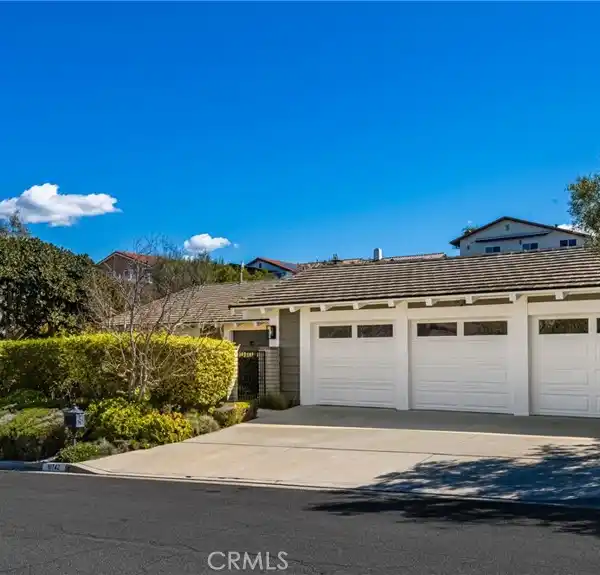 FANTASTIC OPPORTUNITY IN LEMON HEIGHTS