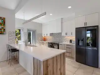 Plummers Point Oasis