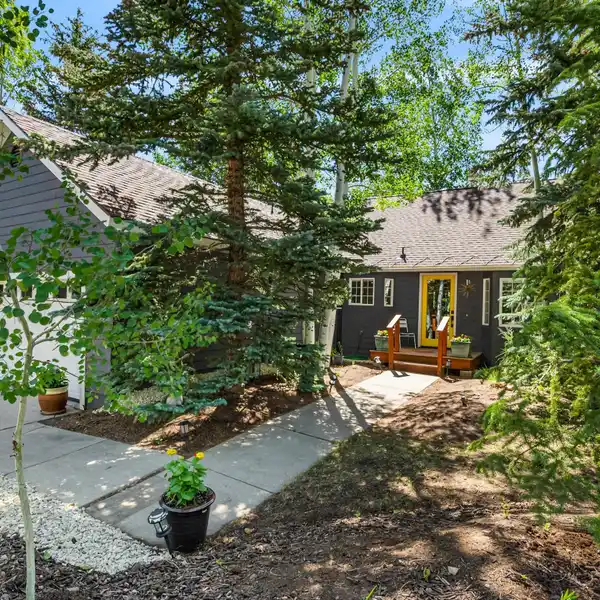 RARE OPPORTUNITY IN THE PROSPECTOR PARK AREA