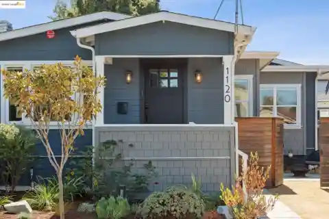 Modern Comfort Meets Prime Albany Living