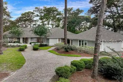 Custom Beauty in Moss Creek