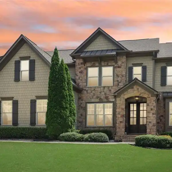 WONDERFUL FAMILY HOME IN IDEAL MARSIELLE SUBDIVISION