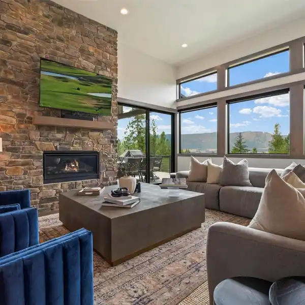 ELEGANT LIFESTYLE RETREAT