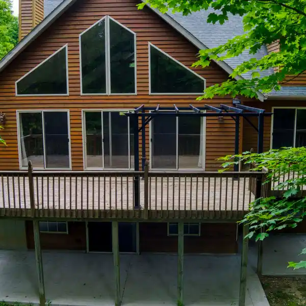 BEAUTIFULLY UPDATED HOME ON 20 ACRES