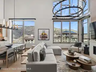 Effortless Mountain Luxury Penthouse