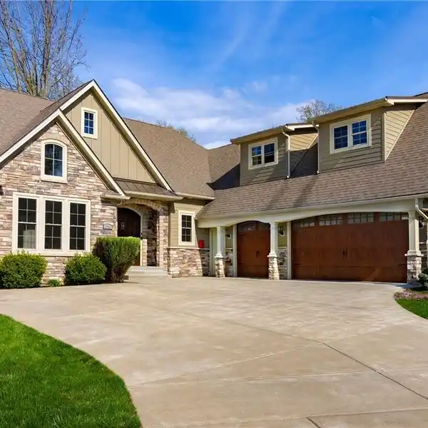 MASTERFULLY CRAFTED CUSTOM HOME