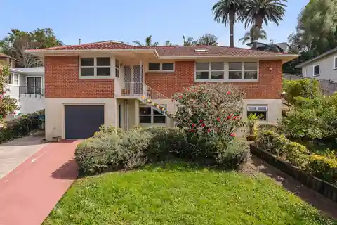 Versatile Remuera Property Offers Endless Potential