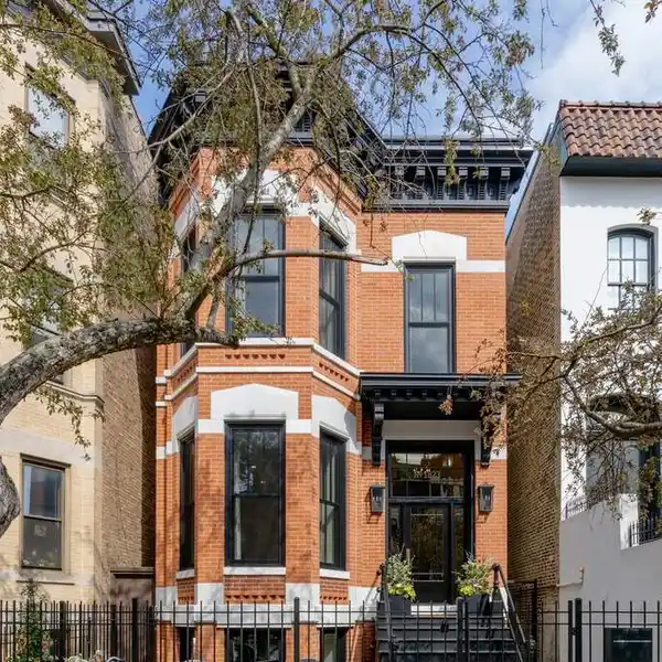 HISTORIC ITALIANATE ELEGANCE IN THE OLD TOWN TRIANGLE