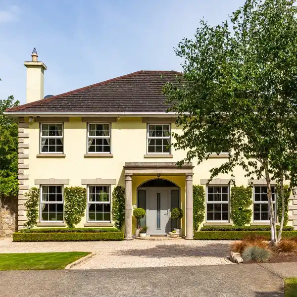 IMPRESSIVE HOME IN A DESIRABLE ENCLAVE