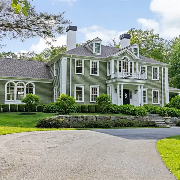 STUNNING CUSTOM-BUILT COLONIAL