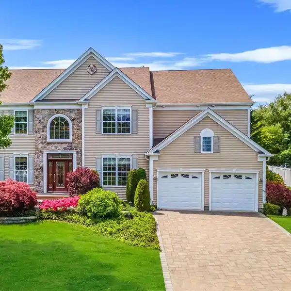 BEAUTIFUL HOME IN A GATED COMMUNITY