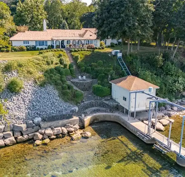 PREMIER WATERFRONT ESTATE