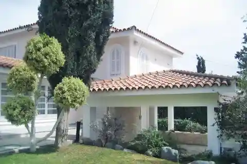 Impressive Residence in an Exclusive Neighborhood