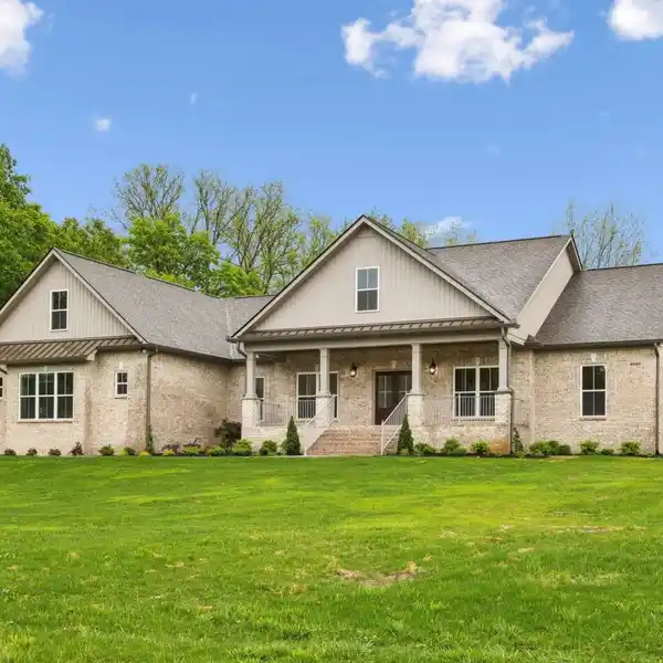 NEW ALL-BRICK LUXE HOME