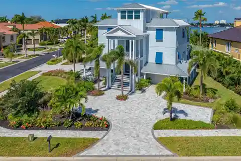 Sophisticated Open-Concept Great Room Design