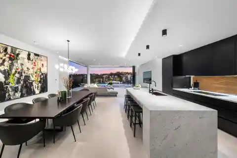 A World-Class Statement in Designer Luxury Living and Spectacular Entertaining