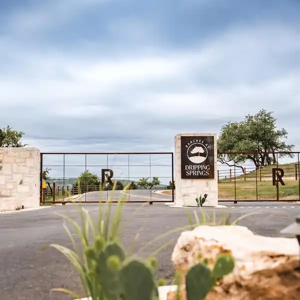 NEW CONSTRUCTION IN THE PRESTIGIOUS RANCHES AT DRIPPING SPRINGS