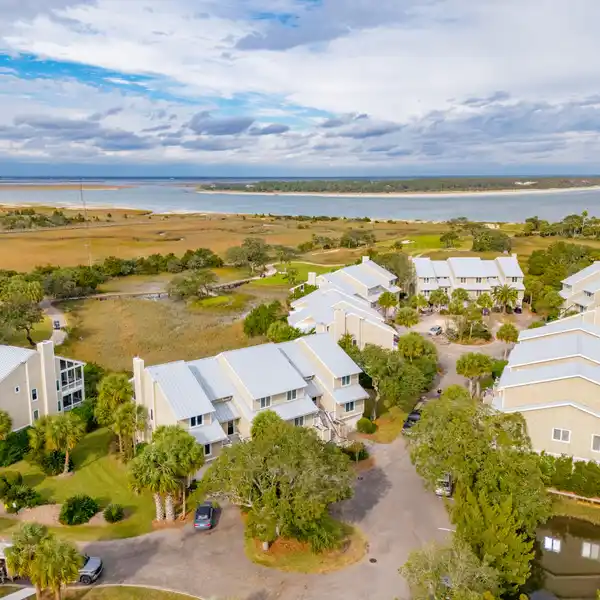 STUNNING HOME IN THE HIGHLY SOUGHT AFTER LINKSIDE VILLA